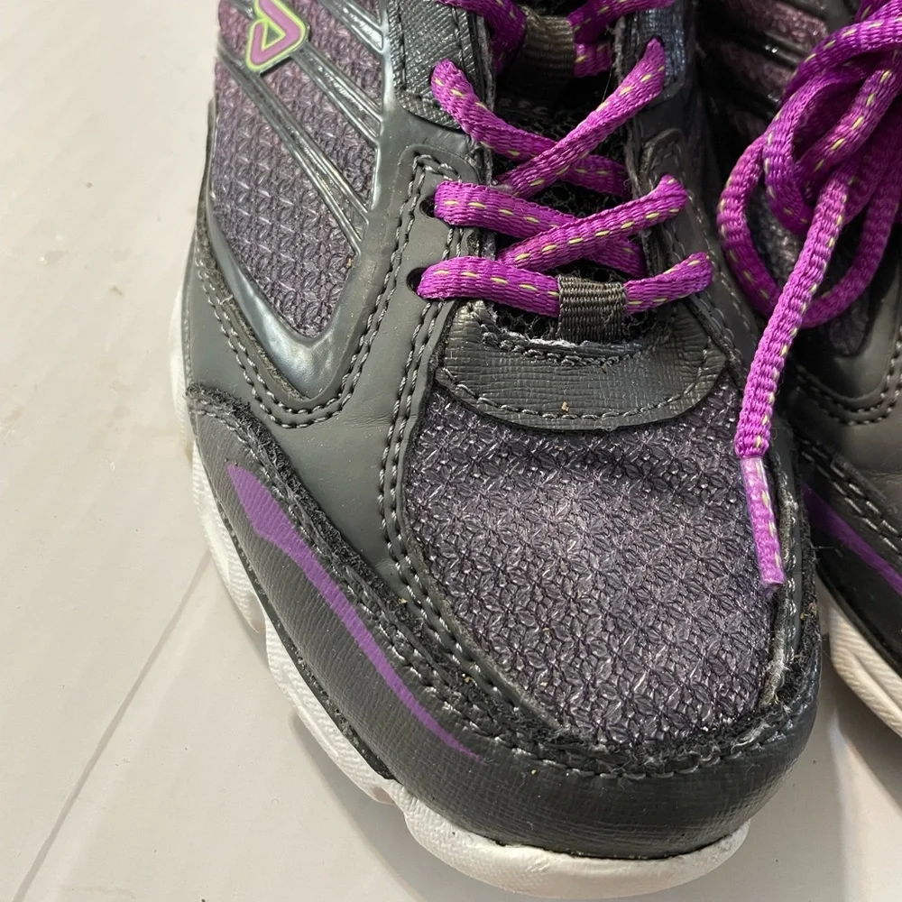 Fila Fresh 3 Women's Gray/Purple Athletic Shoe,Size 7